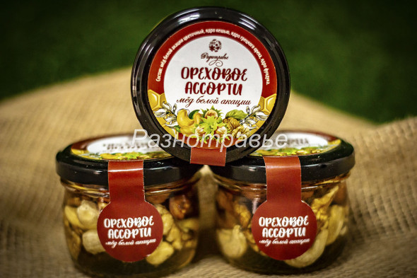"Ореховое ассорти" в меду